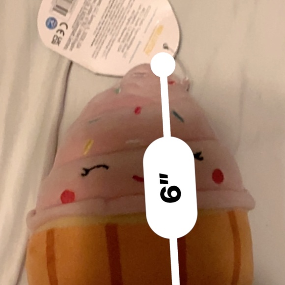 🧁 Squishmallows Diedre the Cupcake – 6” Plush – New with Tags 🧁 - Picture 11 of 11